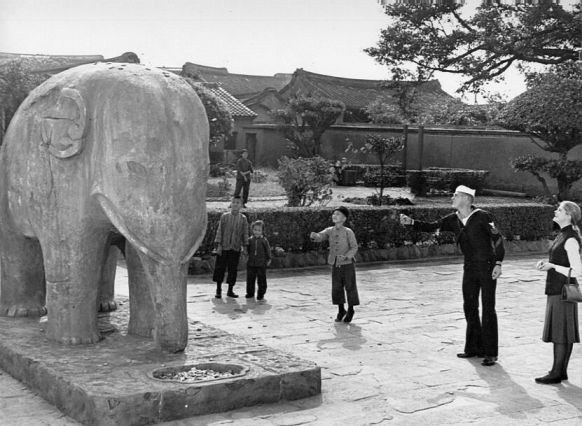 Elephant statue